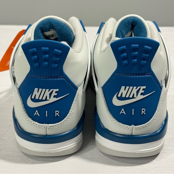 Jordan 4 - Military Blue - (GS) - 7Y/8.5W Brand New 💯 Authentic! - Picture 3 of 11